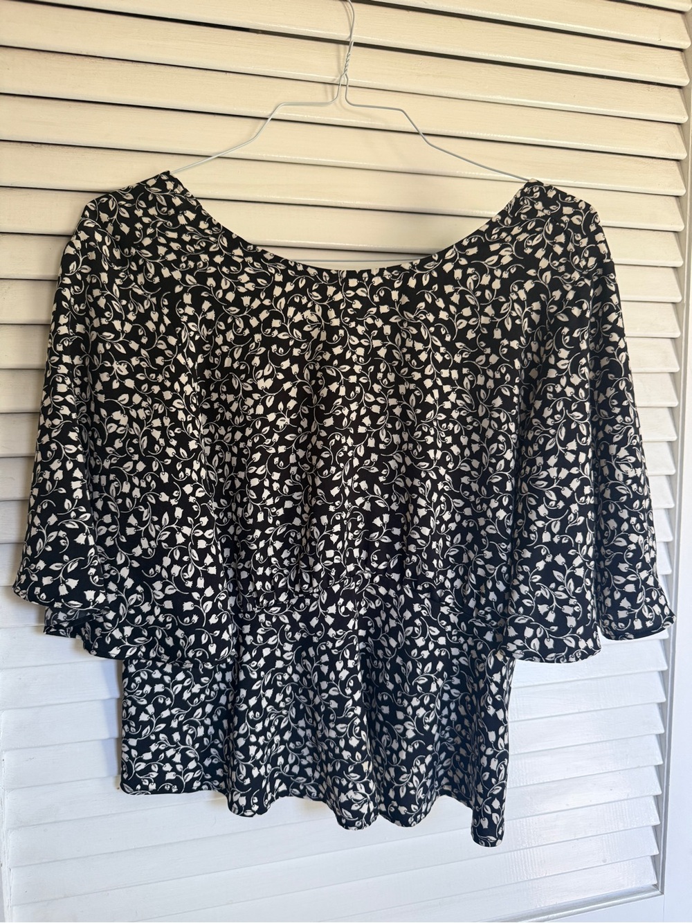 Who What Wear Black and White Floral Off-Shoulder Blouse
